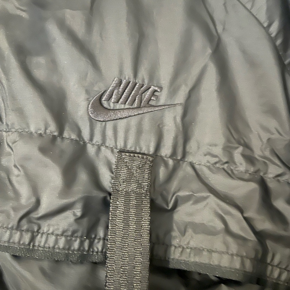 Nike Black Zip-Up Nylon Jacket and Cargo Joggers - Picture 4 of 6